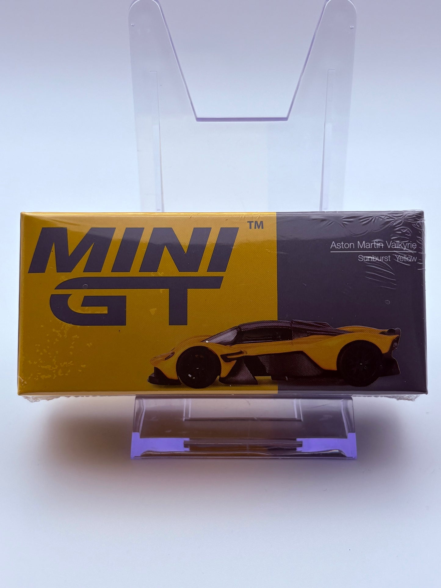 Mini GT Aston Martin Valkyrie #744