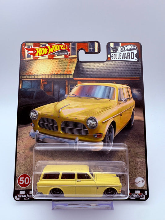 Hot Wheels Volvo P220 Amazon Estate Boulevard