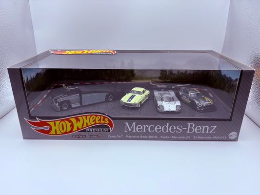 Hot Wheels Mercedes-Benz Diorama