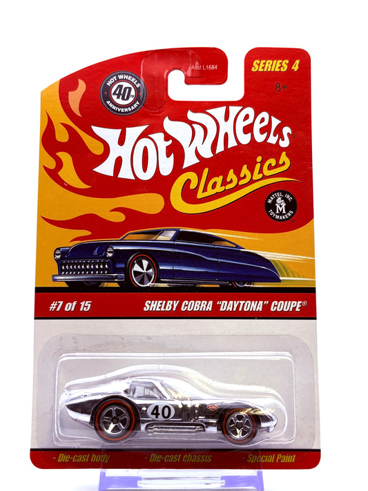 Hot Wheels Classic Shelby Cobra „Daytona“ Coupe (2008) inkl. Protector