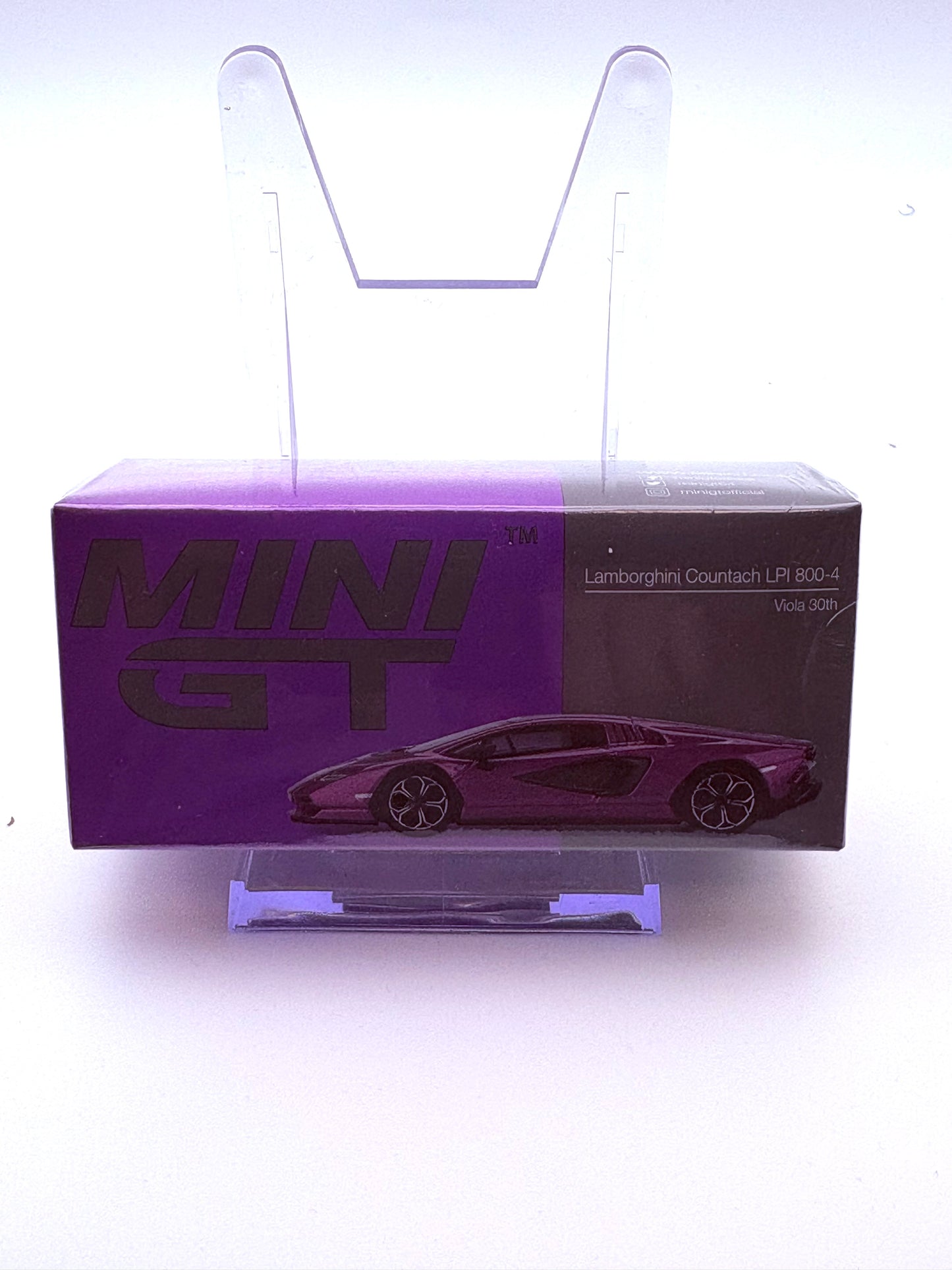 Mini GT Lamborghini Countach LPI 800-4