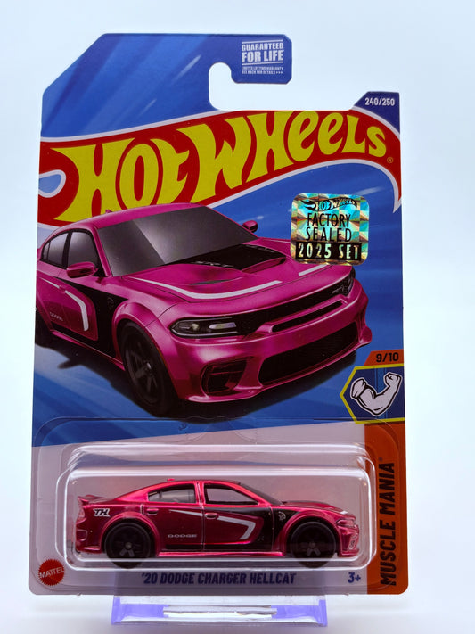 Hot Wheels 20ˋ Dodge Charger Hellcat STH inkl. Protector