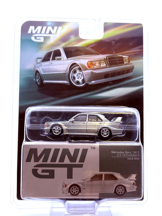 Mini GT Mercedes Benz 190E 2.5 Evolution #852 Chase